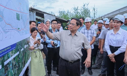 Phấn đấu hoàn thành, thông tuyến 2 dự án cao tốc tại ĐBSCL vào 19/12 năm nay