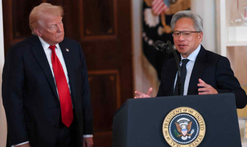 CEO Nvidia thay thế Elon Musk làm cầu nối giữa Trung Quốc với Tổng thống Trump