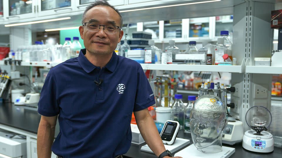 Tiến sĩ Luo Minmin tại phòng thí nghiệm Viện Nghiên cứu Não bộ Trung Quốc (Bắc Kinh, Trung Quốc). 
