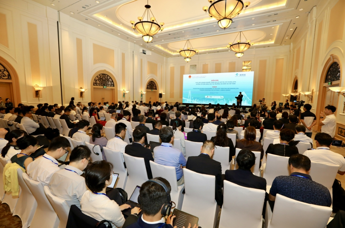 To&agrave;n cảnh Diễn đ&agrave;n.