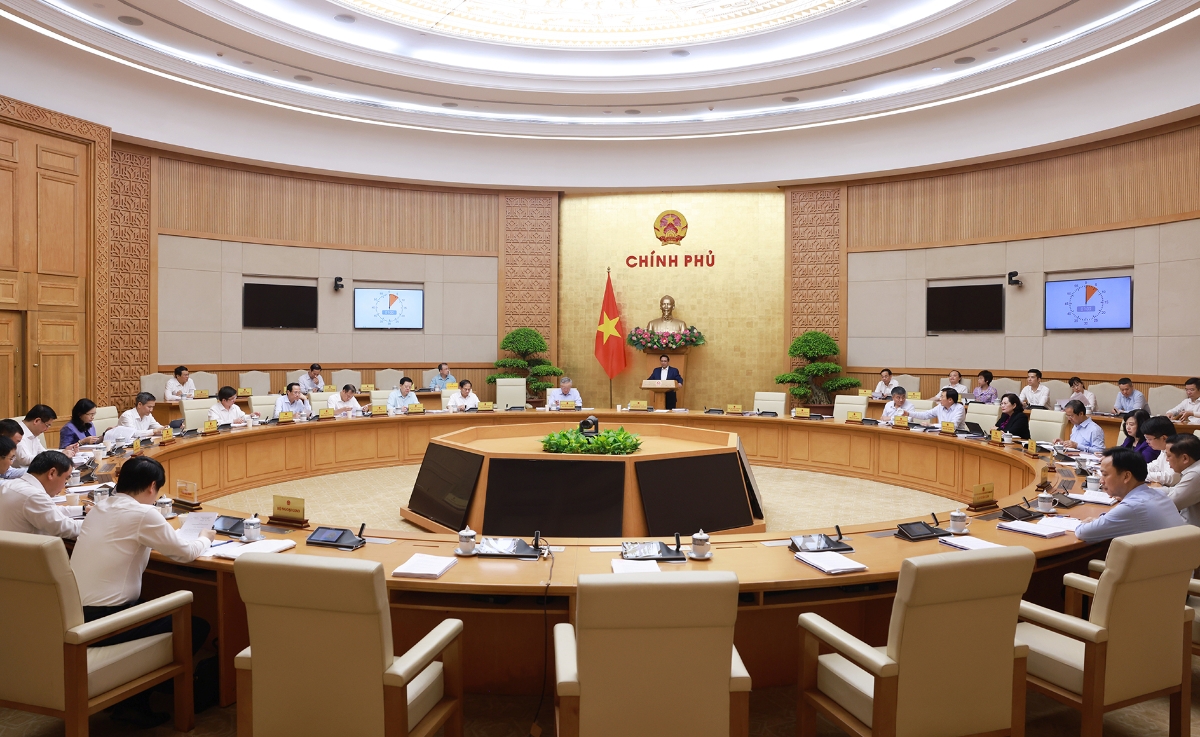 Phi&ecirc;n họp Ch&iacute;nh phủ chuy&ecirc;n đề ph&aacute;p luật th&aacute;ng 7/2025. Ảnh: VGP
