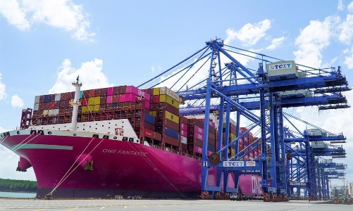 Cảng Quốc tế Tân Cảng - Cái Mép tiếp nhận thành công tàu One Fanstastic