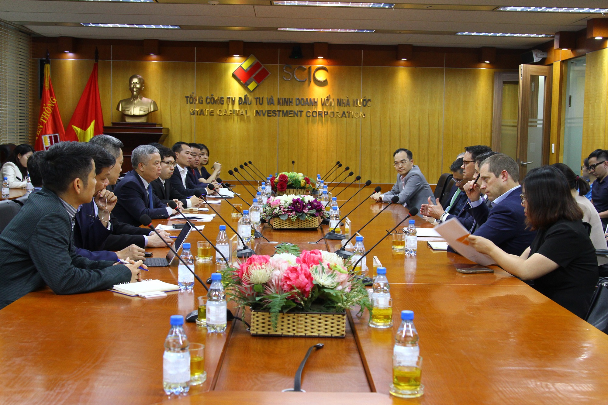 Toàn cảnh buổi làm việc