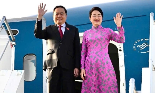 Chủ tịch Quốc hội Trần Thanh Mẫn tới Rabat, bắt đầu chuyến thăm chính thức Vương quốc Morocco