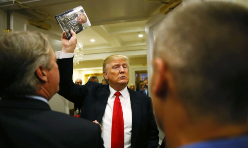 Sách về Tổng thống Trump 2.0 tiêu thụ chậm