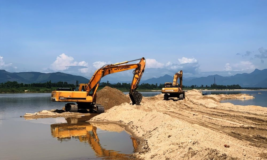 Cát là khoáng sản, vật liệu quan trọng phục vụ các dự án xây dựng