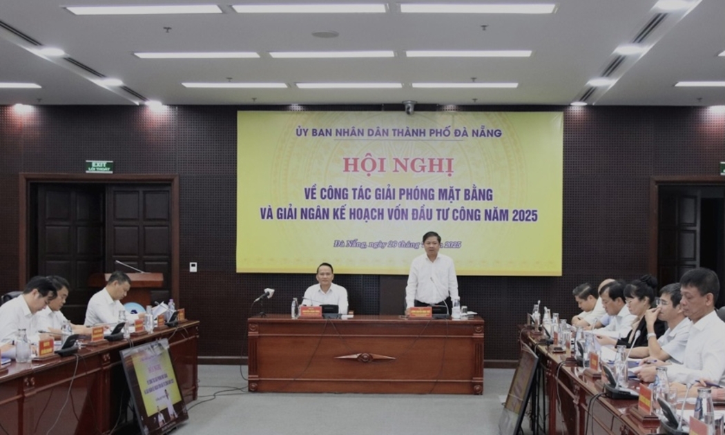 Chủ tịch UBND thành phố Đà Nẵng Lương Nguyễn Minh Triết phát biểu tại hội nghị về công tác giải phóng mặt bằng và giải ngân kế hoạch vốn đầu tư công năm 2025.