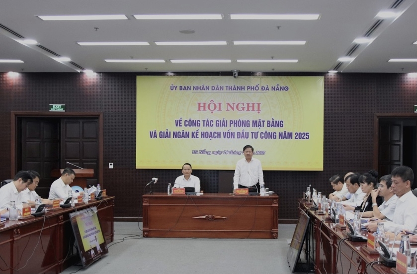 Chủ tịch UBND thành phố Đà Nẵng Lương Nguyễn Minh Triết phát biểu tại hội nghị về công tác giải phóng mặt bằng và giải ngân kế hoạch vốn đầu tư công năm 2025.