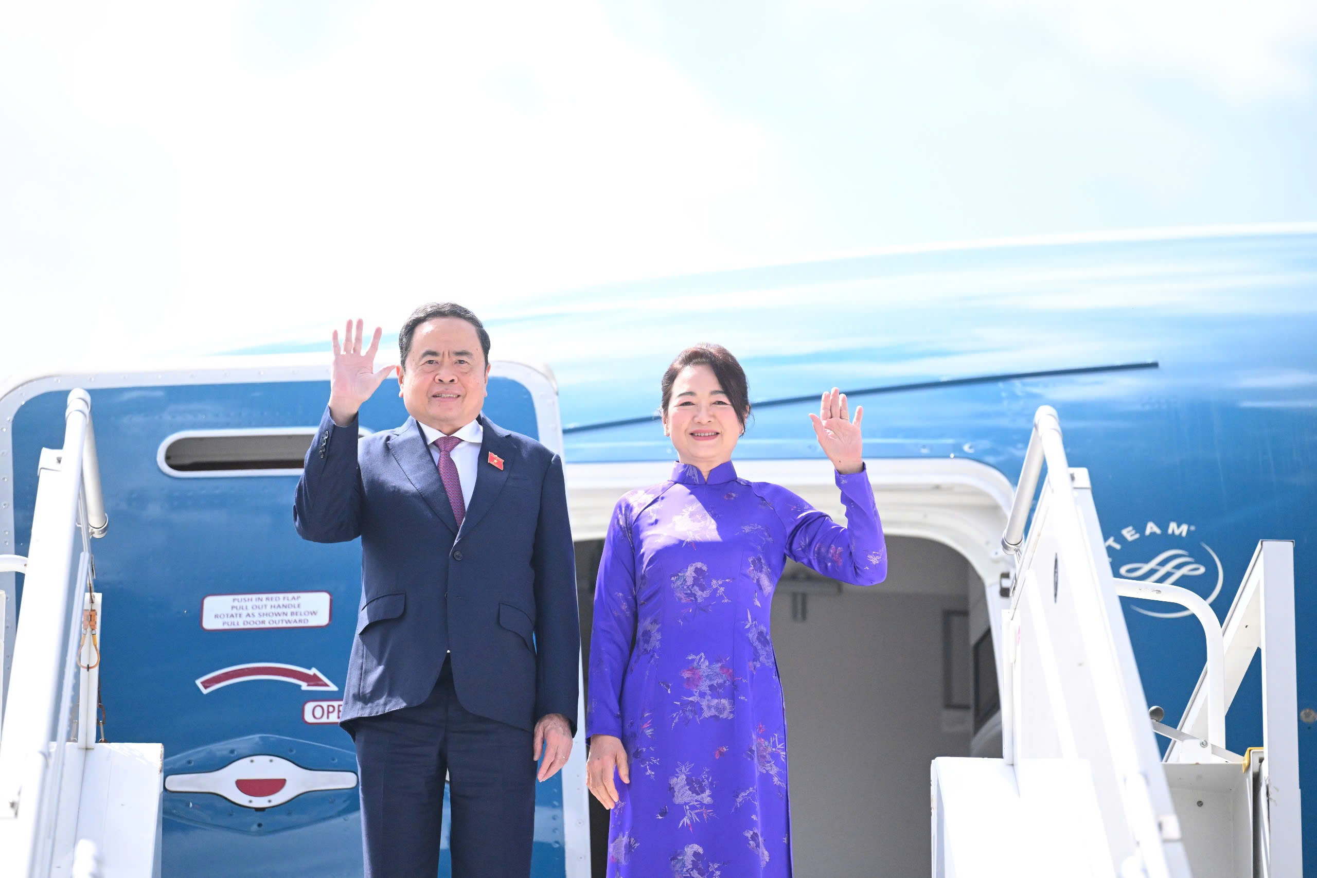 Chủ tịch Quốc hội Trần Thanh Mẫn đến Geneva, bắt đầu các hoạt động tại Thuỵ Sỹ - Ảnh: Quochoi.vn