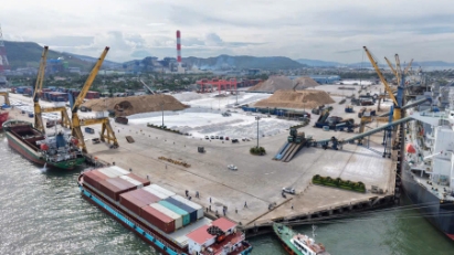 Nghi Son Port launches green logistics route, slashing emissions by 70%