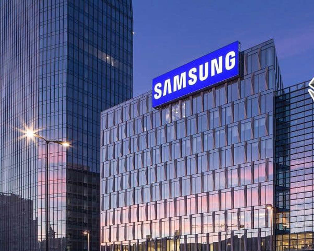 Samsung tăng tốc đua AI với hợp đồng cung cấp chip thế hệ mới cho Tesla.
