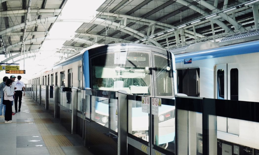 Bên trong một nhà ga metro Bến Thành - Suối Tiên.