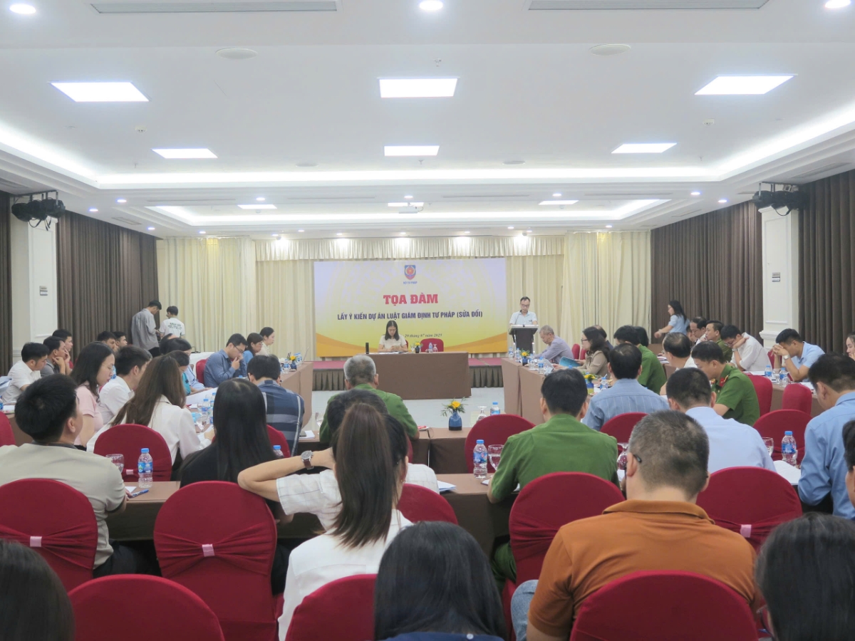 Quang cảnh tọa đàm sáng 29/7.