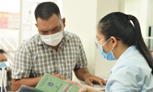 Tiền thưởng, xăng xe, điện thoại không phải tính đóng bảo hiểm