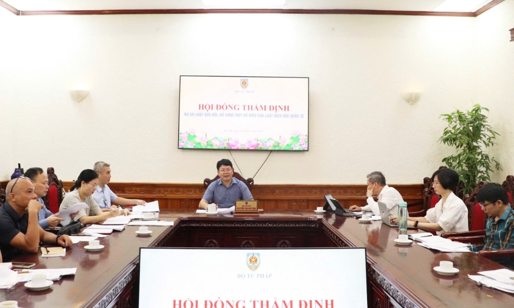 Quang cảnh phiên thẩm định. Ảnh: MOJ.