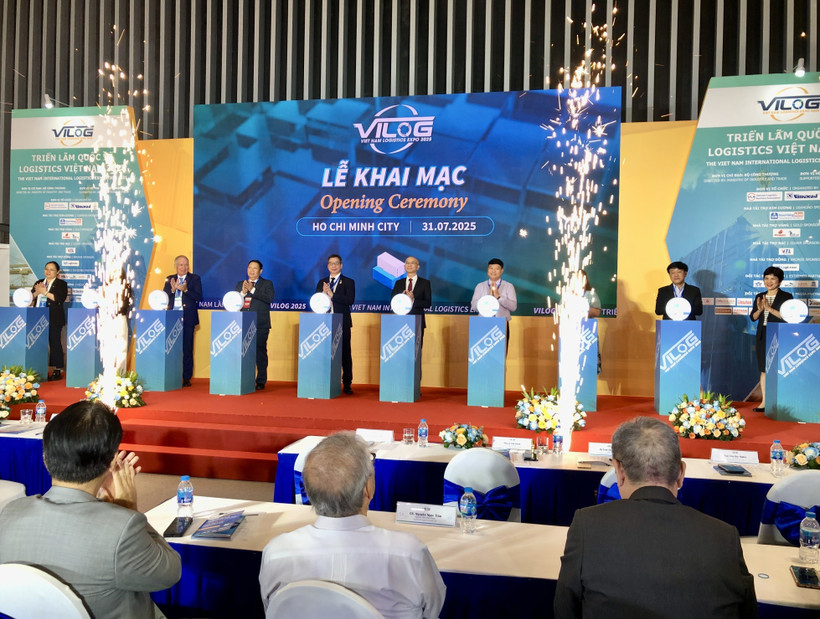 At the opening ceremony of the Vietnam International Logistics Exhibition on July 31. (Photo: VNA)