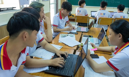 Không phải chỉ sinh viên “trường top” mới có cơ hội việc làm trong ngành bán dẫn