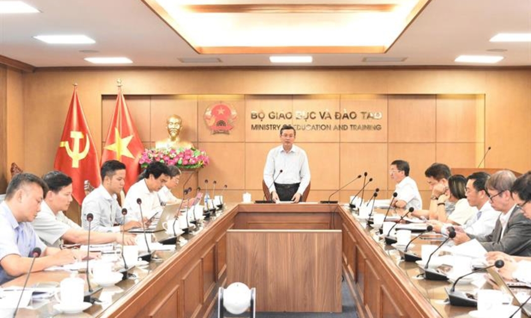 Thứ trưởng Nguyễn Văn Phúc phát biểu khai mạc cuộc họp. Ảnh: MOET.