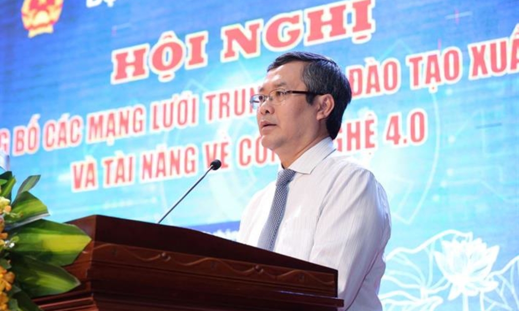 Thứ trưởng Bộ Giáo dục và Đà tạo Nguyễn Văn Phúc phát biểu khai mạc hội nghị. Ảnh: MOET.