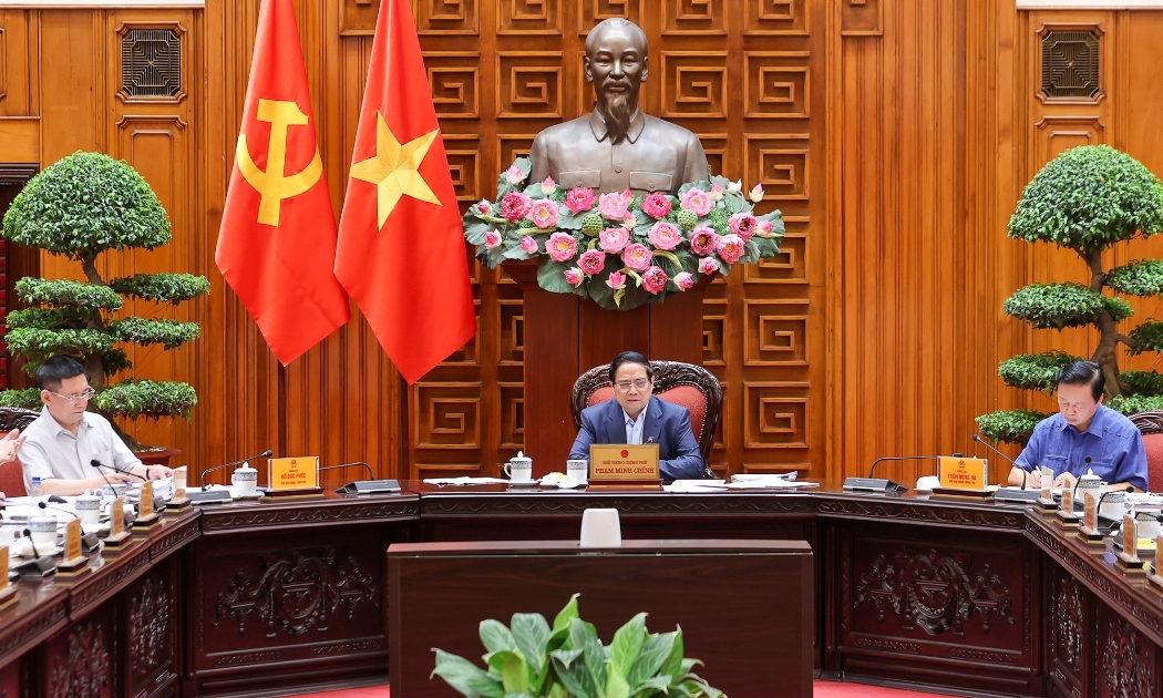 Thủ tướng Phạm Minh Chính chủ trì cuộc họp Thường trực Chính phủ về tình hình kinh tế - xã hội - Ảnh: VGP