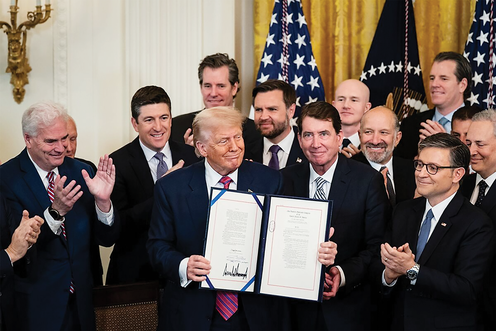 Tổng thống Donald Trump ký Đạo luật GENIUS, hợp pháp hóa Stablecoins tại Mỹ