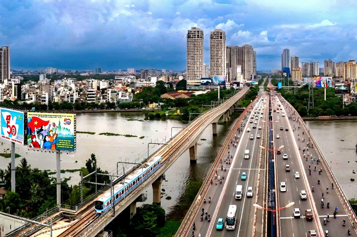 Gi&aacute; căn hộ dọc tuyến metro số 1 tăng trưởng mạnh mẽ.