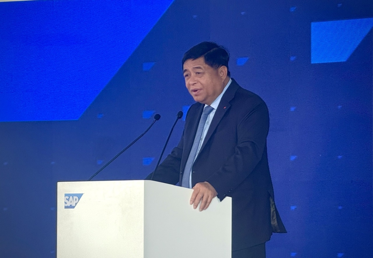 Ph&oacute; Thủ tướng Ch&iacute;nh phủ Nguyễn Ch&iacute; Dũng ph&aacute;t biểu tại sự kiện.