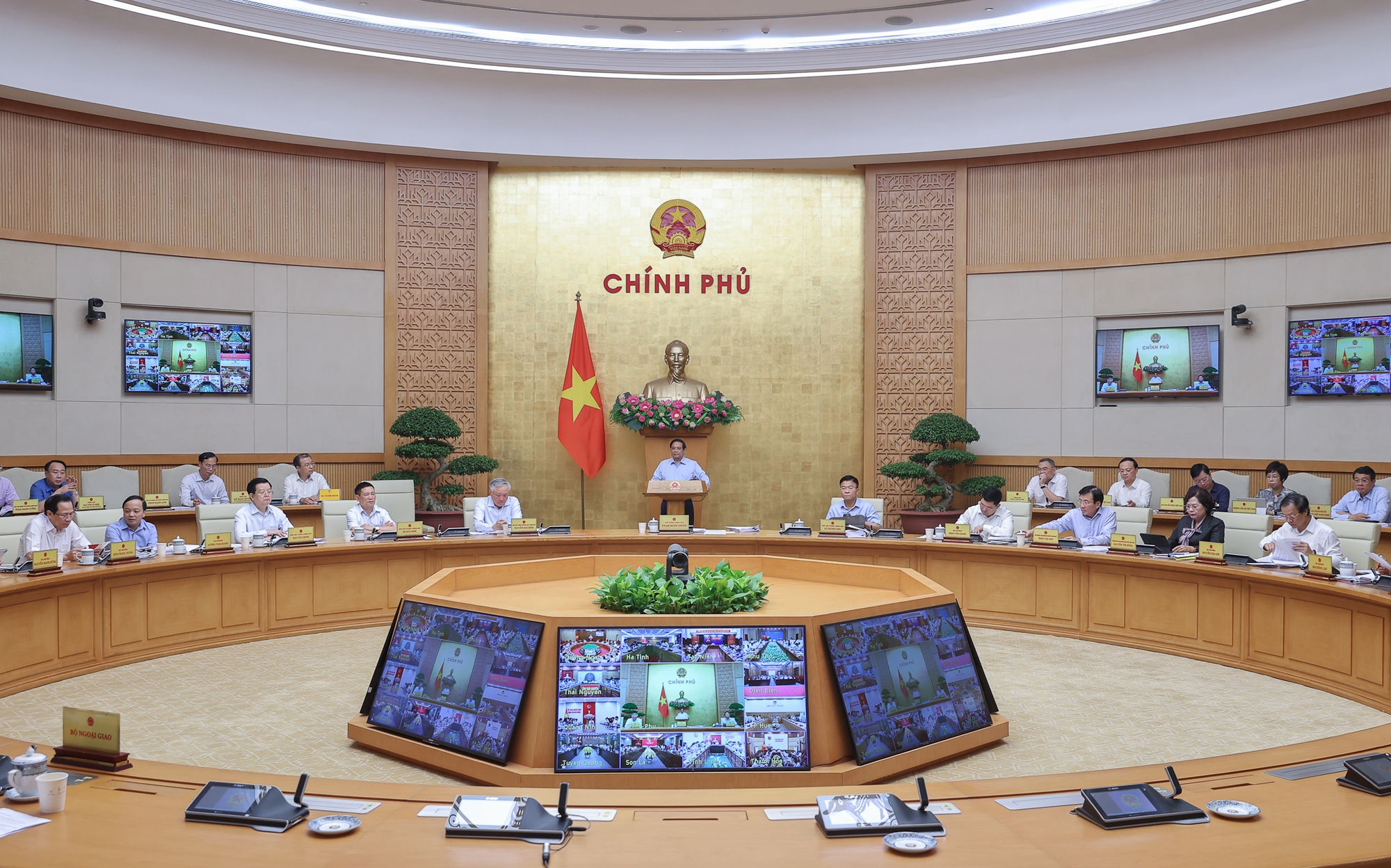 Quang cảnh cuộc họp - Ảnh: VGP