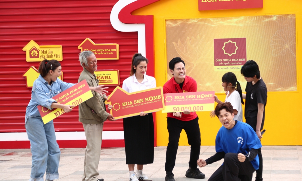 Hệ thống Siêu thị Vật liệu Xây dựng và Nội thất Hoa Sen Home đồng hành tài trợ xuyên suốt chương trình Mái ấm gia đình Việt nhiều năm qua.