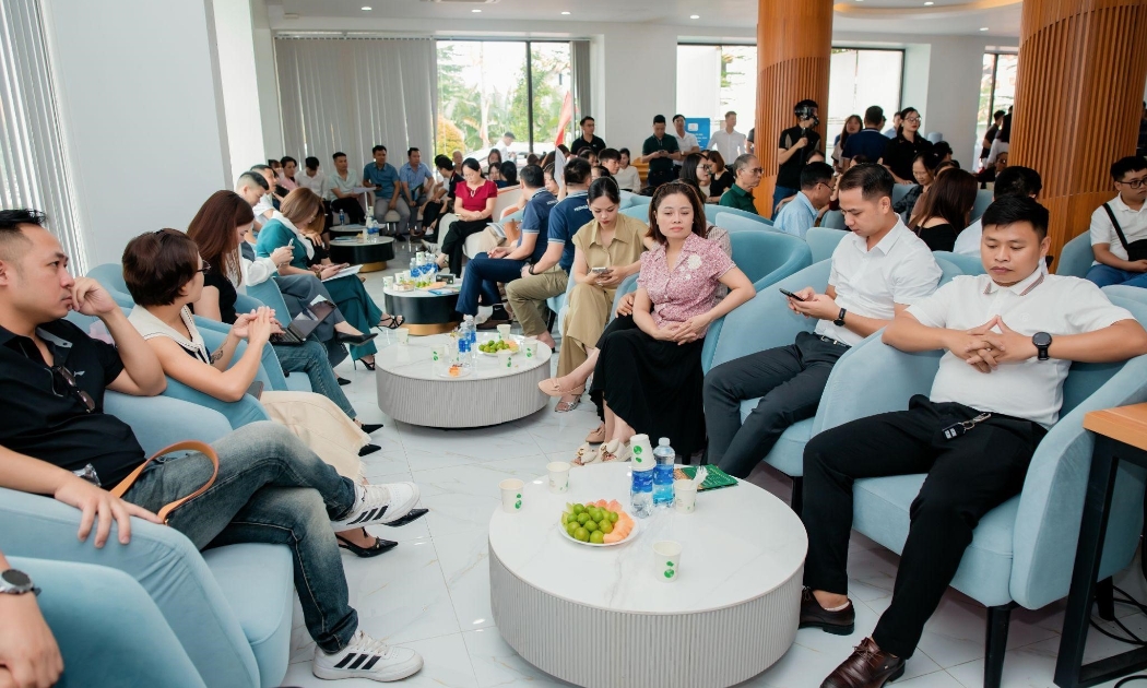 Không khi buổi lễ diễn ra sôi động.