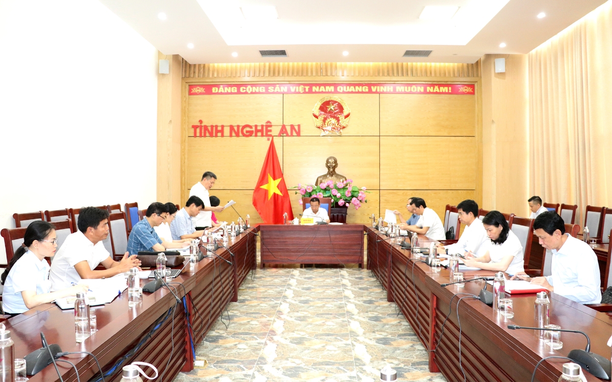 Quang cảnh cuộc họp