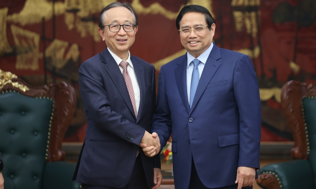 Thủ tướng Phạm Minh Chính tiếp ông Hironori Kamezawa, Tổng Giám đốc Tập đoàn tài chính Mitsubishi UFJ Financial Group (MUFG) của Nhật Bản. Ảnh VGP.