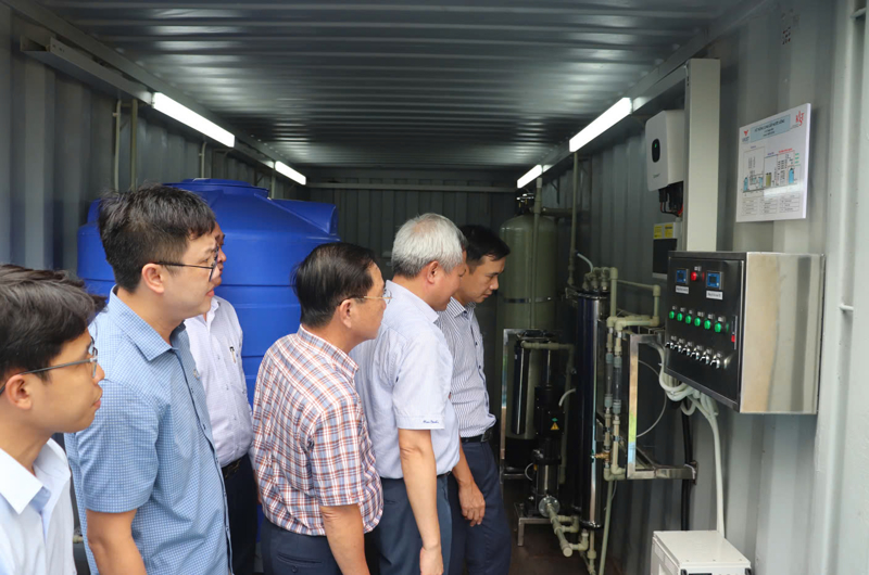 VKIST tặng hệ thống lọc nước nhiễm mặn cho trường Phổ thông Dân tộc nội trú tại Sóc Trăng.