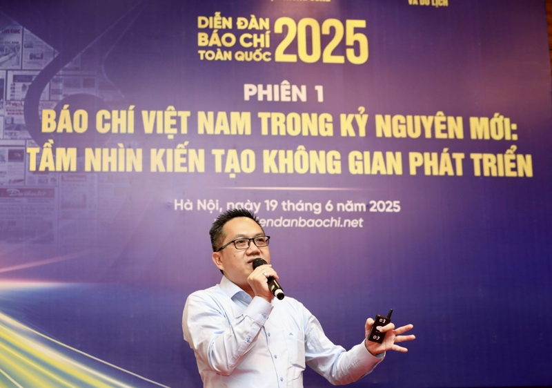 TS. Nguyễn Thanh Hoà, chuyên gia báo chí truyền thông, Phó Giám đốc Trung tâm Chuyển đổi số Thành phố Hồ Chí Minh. Ảnh: Việt Dũng