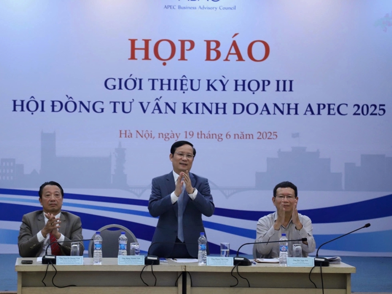 Họp báo giới thiệu về Kỳ họp III Hội đồng tư vấn kinh doanh APEC (ABAC III)