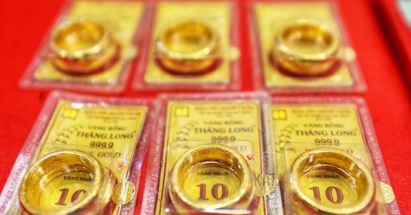 Giá giao dịch vàng miếng phổ biến tăng 200 nghìn đồng mỗi chiều trong phiên 11/7