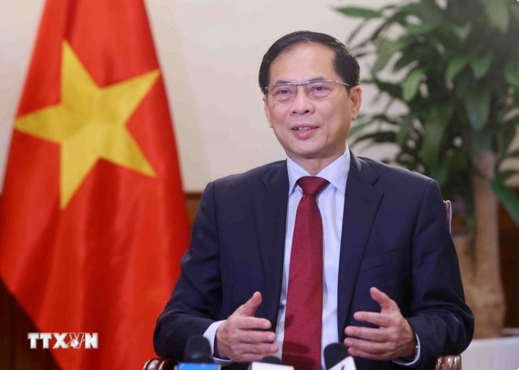  Deputy Prime Minister and Foreign Minister Bui Thanh Son, Chairman of the National Committee for APEC 2027. (Photo: VNA)