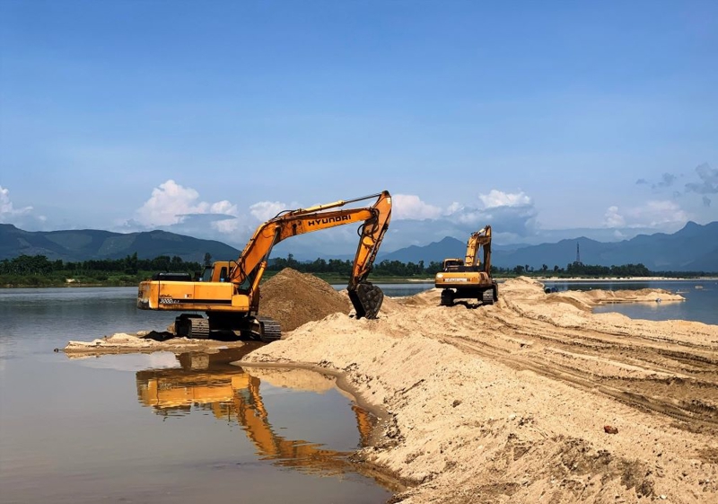 Cát là khoáng sản, vật liệu quan trọng phục vụ các dự án xây dựng