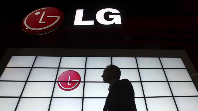 LG cho biết quyết định ngừng sản xuất và bán smartphone không đồng nghĩa với việc hãng "đoạn tuyệt" hoàn toàn với công nghệ trong lĩnh vực này.