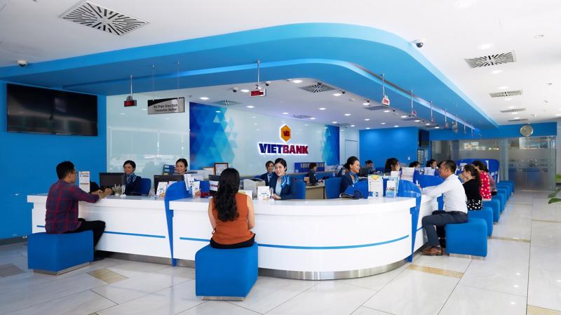 Vietbank đã thực hiện nhiều chương trình hành động hướng đến khách hàng như chính sách gia hạn, miễn giảm phí và lãi suất cho khách hàng cá nhân và doanh nghiệp.
