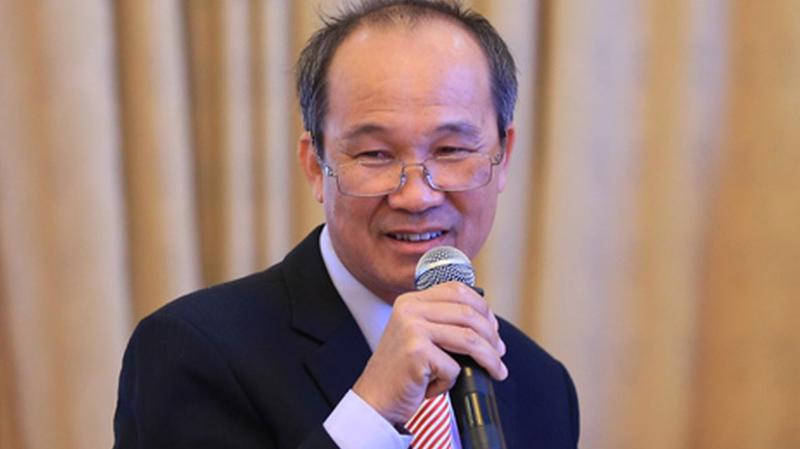 Sau khi tham gia vào Hội đồng Quản trị Sacombank, ông Dương Công Minh liên tục đăng ký mua vào cổ phiếu STB. Hiện ông Minh đã sở hữu 3,32% cổ phần Sacombank, và tổng tỷ lệ sở hữu với những người liên quan là 7,47%.