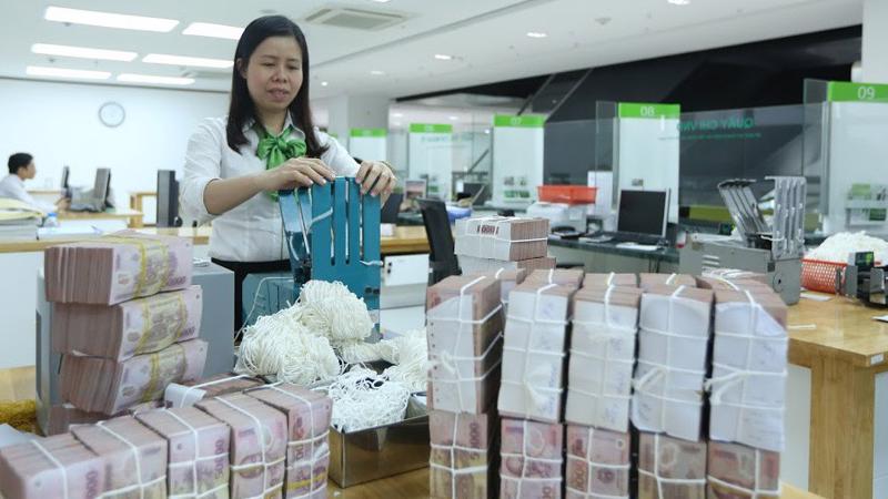 Tính chung tuần qua Ngân hàng Nhà nước đã bơm ròng hơn 46.000 tỷ ra thị trường qua kênh nghiệp vụ thị trường mở - Ảnh: Quang Phúc.