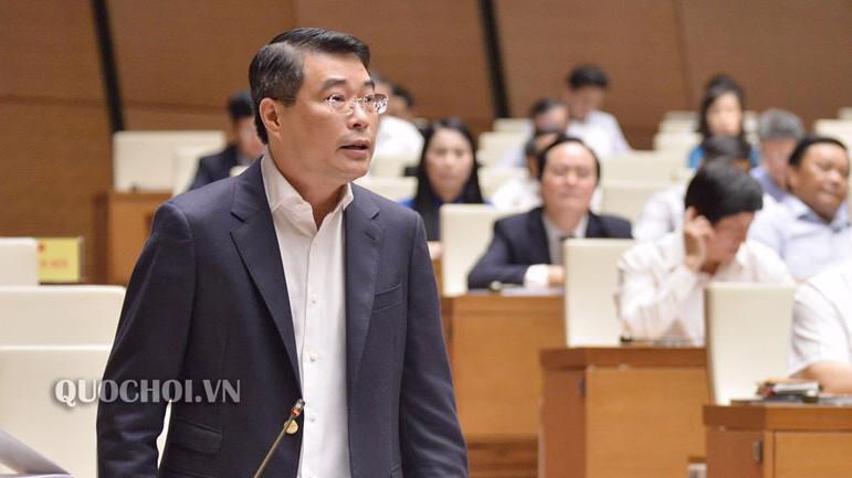 Thống đốc Lê Minh Hưng trả lời chất vấn trước Quốc hội tuần qua.
