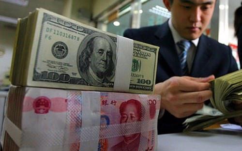 Tại châu Á, đồng USD tăng giá mạnh đã khiến nhiều ngân hàng trung ương 
phải can thiệp thị trường nhằm tránh đồng nội tệ của mình giảm quá sâu.