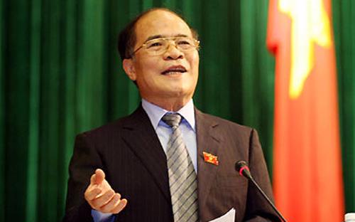 Chủ tịch Quốc hội Nguyễn Sinh Hùng nhấn mạnh rằng đây là lần đầu tiên Quốc hội thực hiện quyền giám sát tối cao về công tác nhân sự theo quyền của mình.
