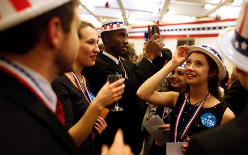 Một bữa tiệc được tổ chức tại Đại sứ quán Mỹ tại London (Anh) nhân sự kiện bầu cử Tổng thổng Mỹ vừa qua.<br>