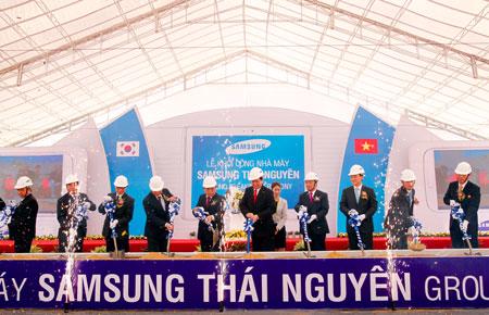 Việc có tới hai dự án đầu tư mới vào Bắc Ninh
 và Thái Nguyên với hơn 4 tỷ USD khiến Samsung không chỉ là nhà đầu tư 
lớn nhất trong năm mà còn là sự cam kết về việc đầu tư dài hạn và có hệ 
thống của tập đoàn này. 