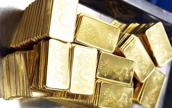 Xu hướng tăng giá liên tục của vàng thế giới và trong nước những ngày
gần đây có thể là một yếu tố thu hút mạnh đối với các đơn vị tham gia
đấu thầu trong phiên đấu thầu ngày 20/8.