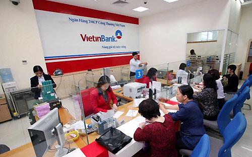 Kéo dài trong năm 2016 và phải đến đầu năm 2017 VietinBank mới chốt lại được phương án trả cổ tức 
bằng tiền mặt cho năm 2015, với tỷ lệ 7%, ứng với hơn 2.600 tỷ đồng.