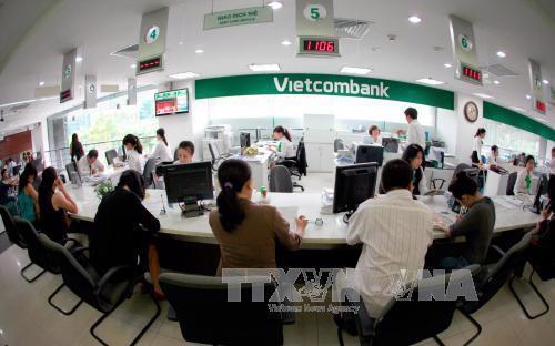Lãnh đạo Vietcombank cho biết đã chỉ đạo bộ phận chuyên trách tập hợp thông tin phản ánh, thắc mắc từ khách hàng…, để trả lời và thông tin đầy đủ về vấn đề trên ra công chúng.